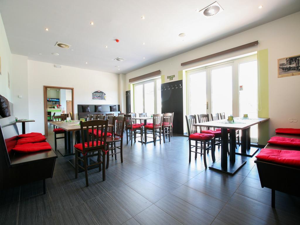 Nad Kralovnou Hotel & Restaurant ปราก ห้อง รูปภาพ