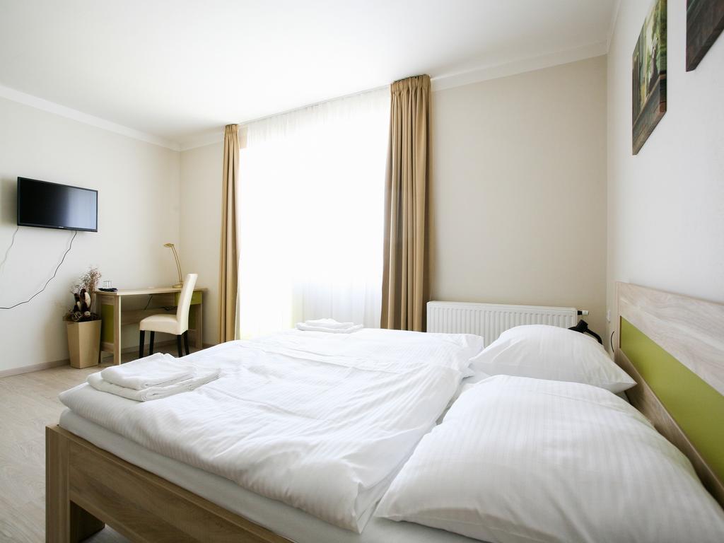 Nad Kralovnou Hotel & Restaurant ปราก ห้อง รูปภาพ
